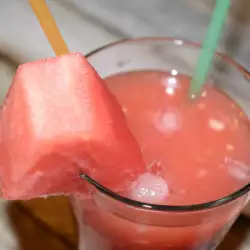 Bezalkoholni koktel od lubenice