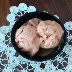 Voćni sladoled sa trešnjama