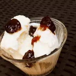 Domaći mlečni sladoled sa vanilom