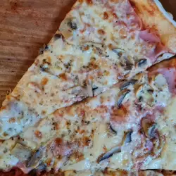 Pica na italijanski način sa šampinjonima