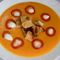 Supa od paradajza sa paprikama