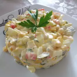 Salata sa kukuruzom i kiselim krastavčićima