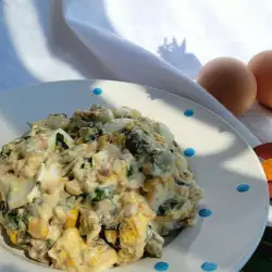 Salata od jaja sa tunjevinom i kukuruzom