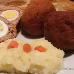 Jaja na škotski način sa prazilukom
