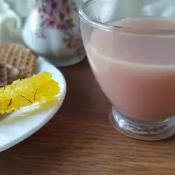 Izraelski čaj sa mlekom