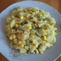 Salata sa krompirom i kukuruzom