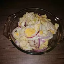 Krompir salata s majonezom i maslinovim uljem