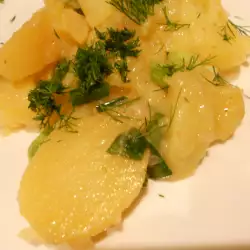 Krompir salata sa toplim vinegretom