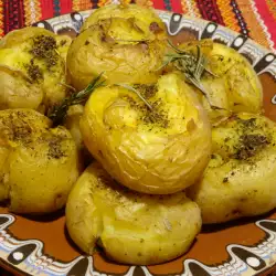 Krompir iz rerne sa maslinovim uljem