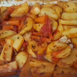 Krompir sa šargarepom u rerni