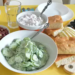 Salata od povrća sa medom