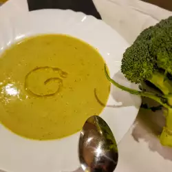 Krem supa od brokolija i kisele pavlake