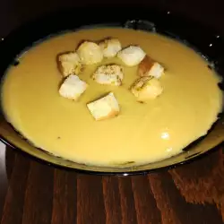 Veganska krem supa od crvenog sočiva i slatkog krompira