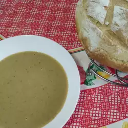 Krem supa sa sočivom, krompirom i svinjskim raguom