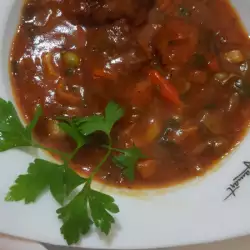 Ćufte u sosu od paradajza i povrća