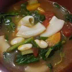 Supa od makarona sa pasuljem i spanaćem