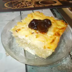 Makarone sa sitnim sirom i slatkom u rerni