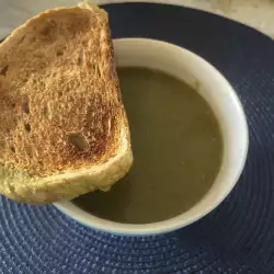 Kremasta supa od blitve i sremuša