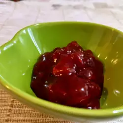 Marmelada od jagoda u mini pekari