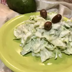 Mlečna salata sa ajsberg zelenom salatom