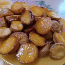 Mladi krompir u plehu