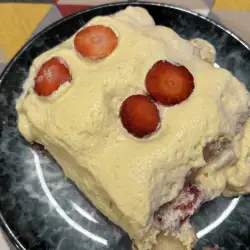 Jednostavan tiramisu sa jagodama