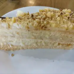 Lagana torta od oraha sa belim kremom