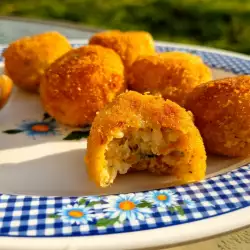 Kroketi od pirinča sa parmezanom