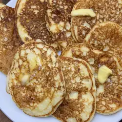 Vazdušaste palačinke sa kvarkom i pirinčanim brašnom