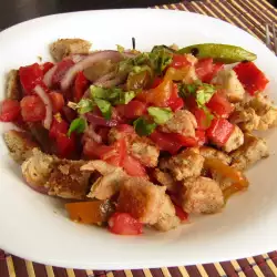 Salata od povrća sa belim lukom