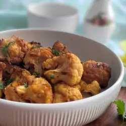 Pečeni karfiol sa belim lukom i začinima