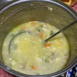 Supa sa mesom i belim lukom