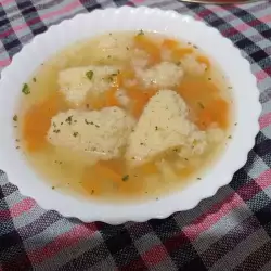 Pileća supa sa knedlama