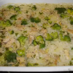 Pirinač sa piletinom i brokolijem