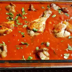 Piletina i svinjetina u paradajz sosu