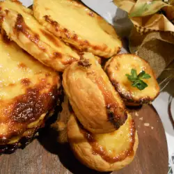 Paštejš de nata (Portuguese Custard Tarts)