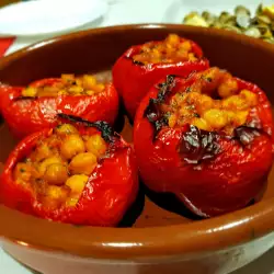Posne paradajz-paprike punjene leblebijama