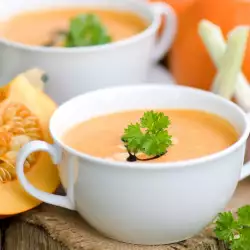 Vegetarijanska supa sa parmezanom