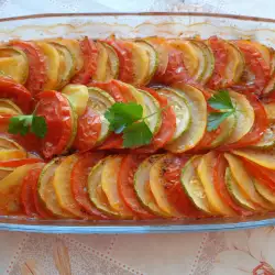 Ratatuj sa paradajz pireom