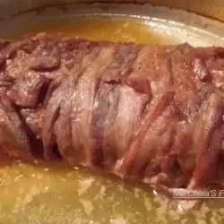 Rolat sa mlevnim mesom i slaninom