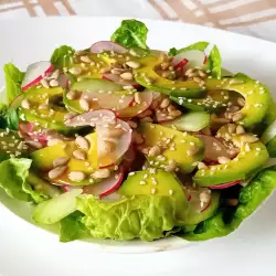Veganska salata sa avokadom