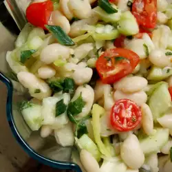 Zdrava salata sa čeri paradajzom