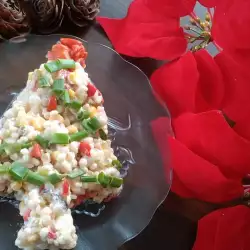 Salata Božićna jelka od kuskusa