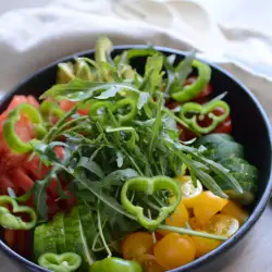 Vegan salata sa čeri paradajzom