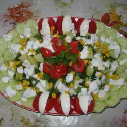 Salata sa kukuruzom i paradajzom