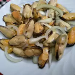 Prirodna salata od zamrznutih školjki