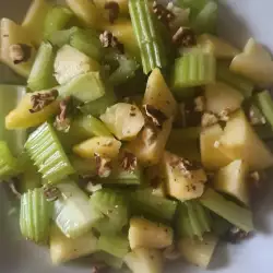 Egzotična salata sa ananasom i celerom