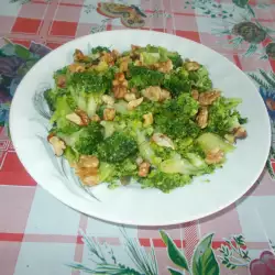 Dijetalna salata sa orasima