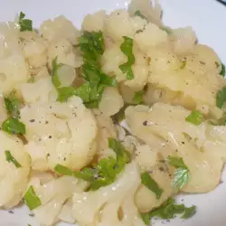 Salata sa Karfiolom