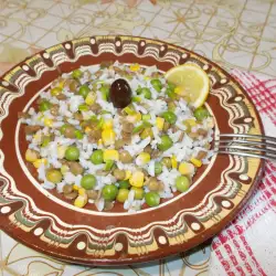 Salata od sočiva, pirinča i graška